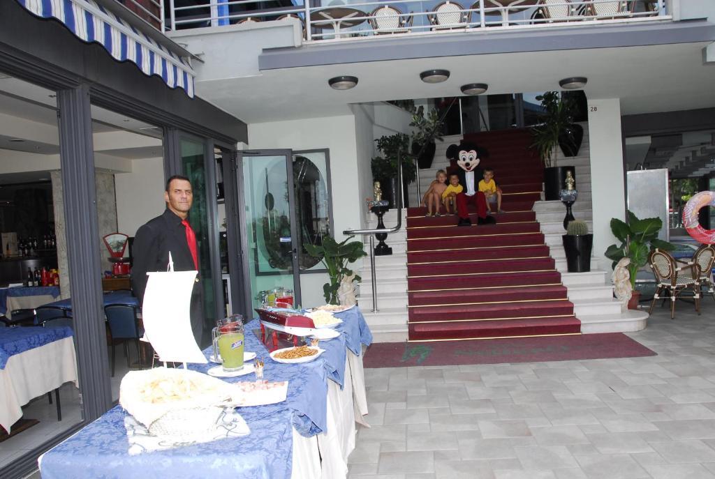 Hotel Nettuno Католика Екстериор снимка