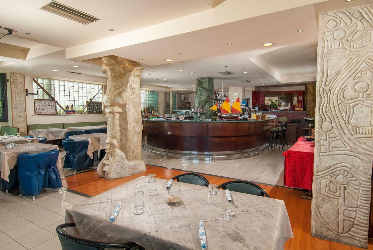 Hotel Nettuno Католика Екстериор снимка