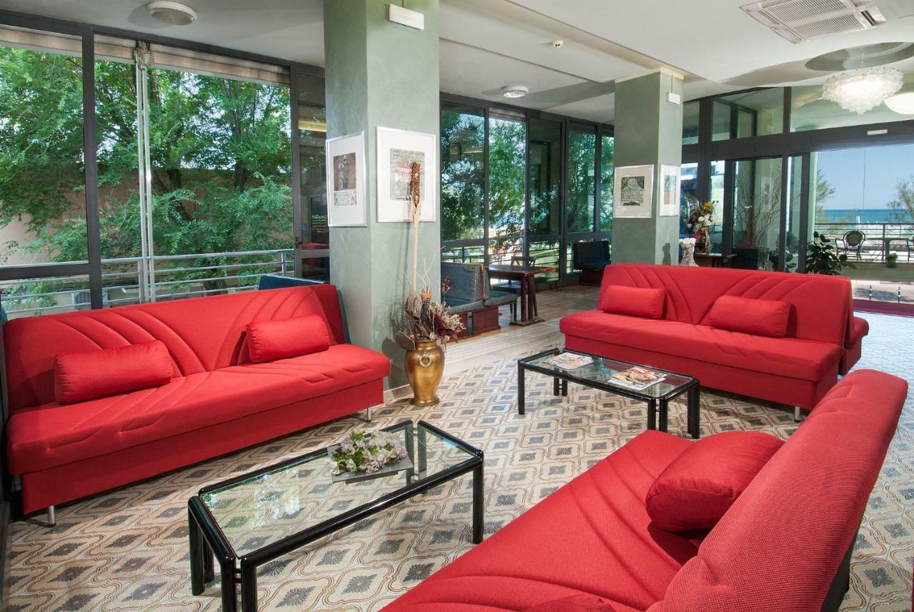 Hotel Nettuno Католика Екстериор снимка