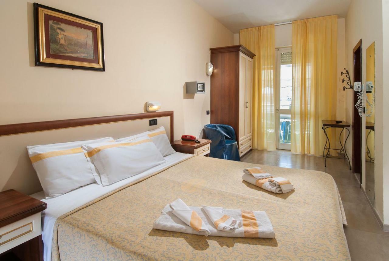Hotel Nettuno Католика Екстериор снимка