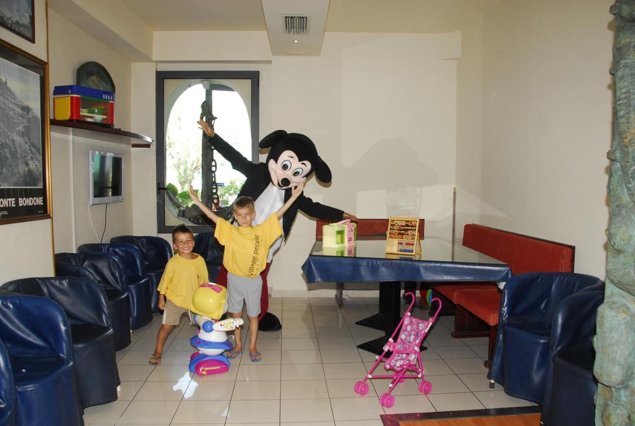 Hotel Nettuno Католика Екстериор снимка