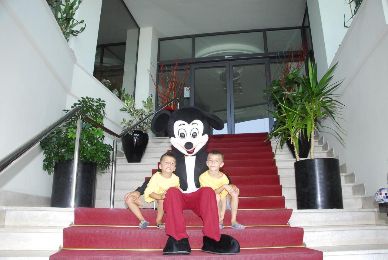 Hotel Nettuno Католика Екстериор снимка