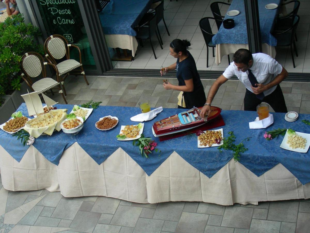Hotel Nettuno Католика Екстериор снимка
